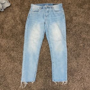 Blank NYC jeans size 27. High rise tapered leg. Light wash.
